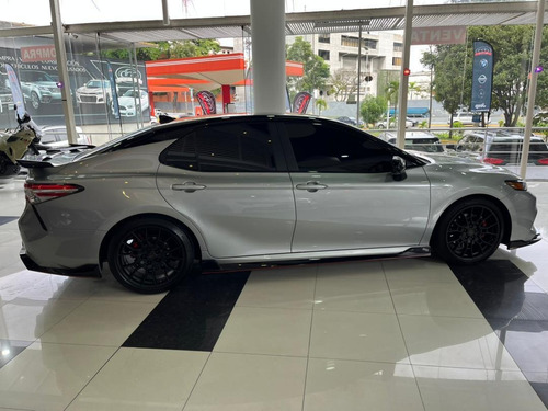 Imagen 5 de 9 de Toyota Camry Trd