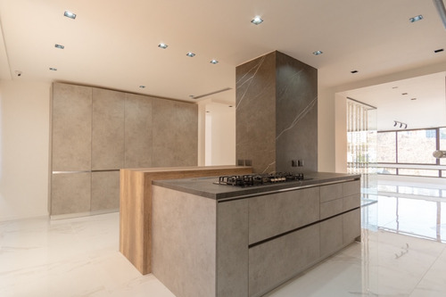 Se Vende Ph En La Urb. Lomas De La Alameda Con Vista Al Ávila Y 2 Terrazas.