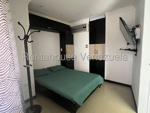 Jg Cod Flex 25-12102 Se Alquila Bello Remodelado Y Moderno Apartamento En Bello Campo