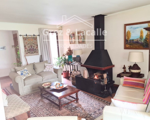 Se Arrienda Increíble Casa En Sector Av. España, Curicó.