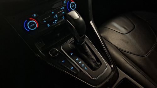 Ford Focus III 2.0 Titanium At