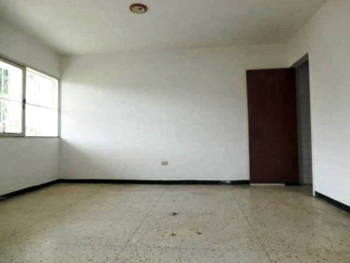 Imagen 3 de 13 de Casa En Venta Los Castores, Mls 21-19712 Juan Villarroel 04166120354