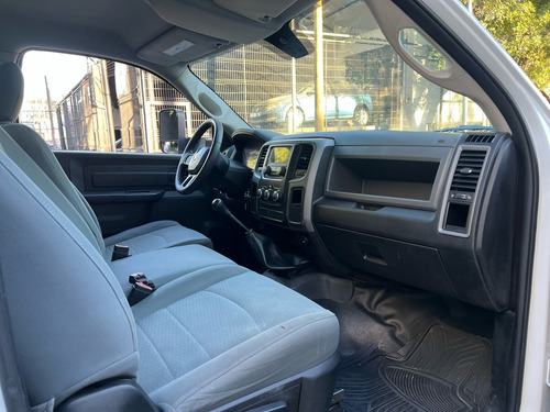 RAM 4000 5.7 Chasis Cabina Pl 4x2 Mt