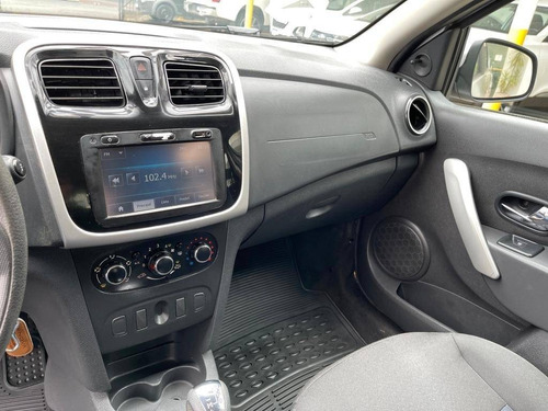 Imagem 15 de 15 de Renault Sandero 1.6 Expression 8v Flex 4p Automatizado