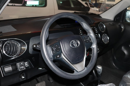 Toyota Etios 1.5 Xs 16v Flex 4p Automático
