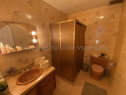 Se Vende Casa En La Lagunita Country Club Mls #24-1847