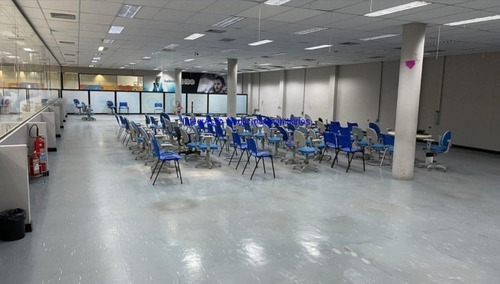 Imagem 3 de 10 de Prédio Comercial 3.300m², 04 Banheiros E 04 Vagas Na Garagem. Excelente Localização Á 8 Minutos Andando Para A Estação Do Metrô Palmeiras Barra-funda - 21110100 - 70258850