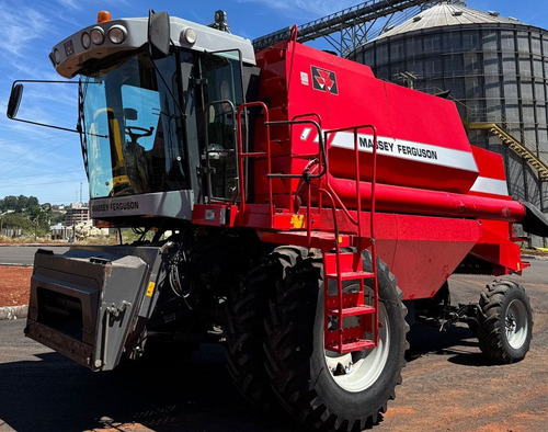 Colheitadeira Massey Ferguson 32 Ano 2012