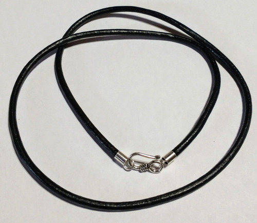 Imagen 1 de 4 de Collar Cuero Liso 3 Mm Grosor Y Plata A Medida ... Milenoil