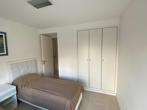Imagen 10 de 19 de Apartamento, Torre Nueva Con Amenities, 3 Dormitorios, Gge, Equipado , Punta Del Este !!
