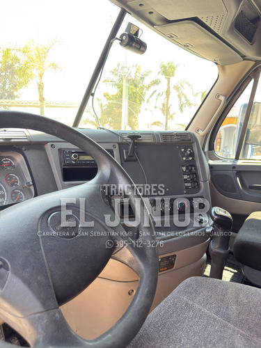 Camión Torton Volteo 14 Metros Freightliner Cascadia