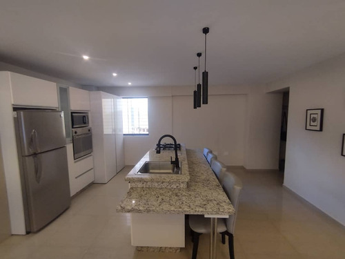 Elena Hidalgo Vende Apartamento Amoblado Y Equipado En Mirador Country Rodeado De Centros Comerciales En Valencia Via Guataparo Carabobo. (solo Cliente)