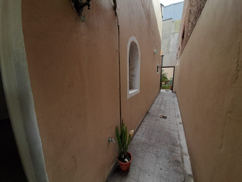 Casa En Venta En Haedo Sur