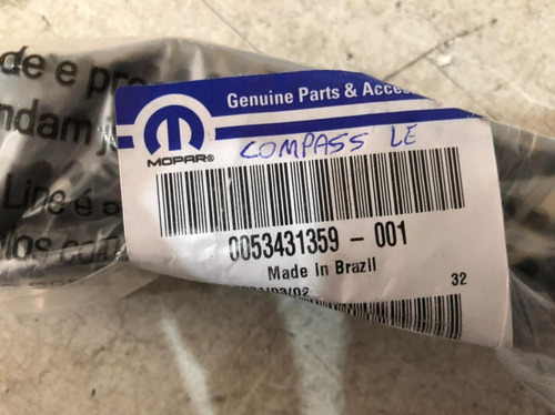 Imagem 3 de 3 de Guia Para Choque Dianteiro Jeep Compass Novo Original Le
