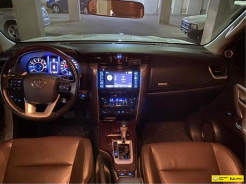 Toyota Fortuner Dubai Vxr - Automatica