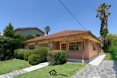 Imagen 3 de 13 de Casa En Venta En Barrio El Venado.