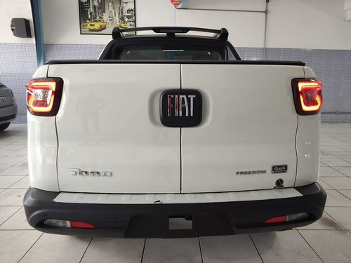 Imagem 7 de 15 de Fiat Toro 2.0 16v Tb Freedom 4wd At9 2022