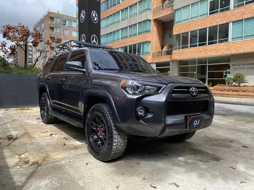 Toyota 4Runner SR5