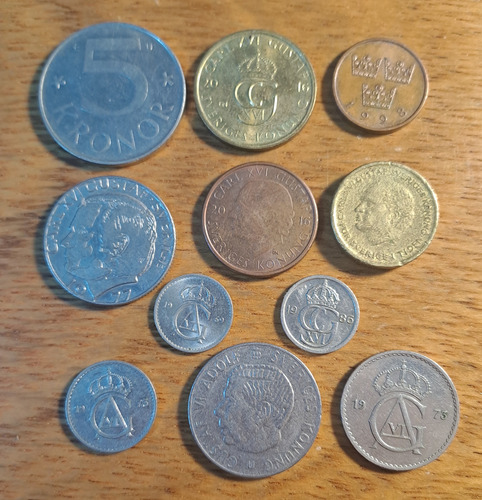 Suecia Lote X 11 Monedas Dist Incluye 5 Coronas 1982. (Usado)
