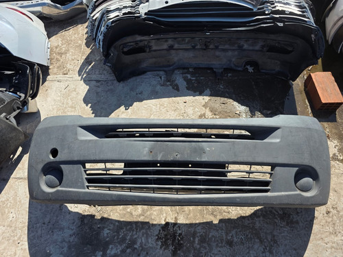 Paragolpe Delantero Renault Master 2009 2010 2011 2012 2013 Negro
