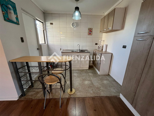 Se Arrienda Primer Piso De Casa, Cerro Barón, Av. Rodelillo.
