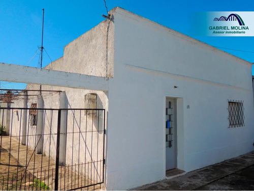 Casa En Venta. Amplia Vivienda En Gran Terreno!!