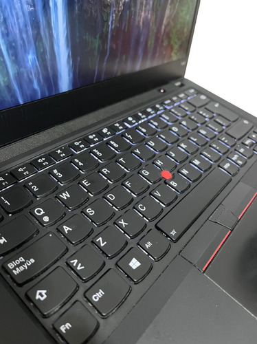 Thinkpad T490 Touch 32gb Ram 256gb I5 Tec. Español Iluminado (Reacondicionado)