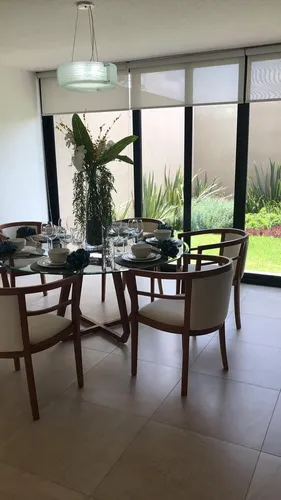 Se Vende Casa Entre El Refugio Y Zibata, 3 Recamaras, 2.5 Baños, Jardín, Roof Ga