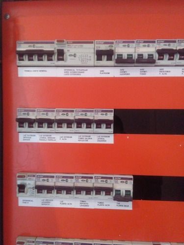 Imagen 3 de 3 de Electricista Domiciliario