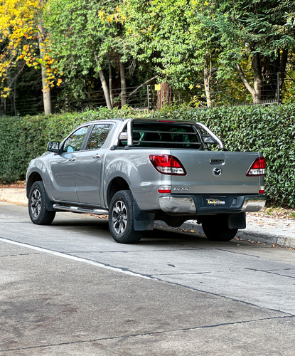 Mazda BT50 SDX DOB. CAB. 4x2 6MT