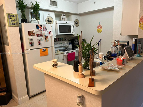 Imagen 6 de 13 de Muy Buen Departamento 3 Ambientes Y Dos Baños Con Cochera En Miami