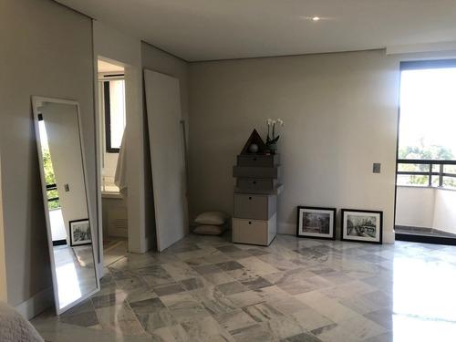 Imagem 5 de 9 de Apto Vila Andrade | 4 Quartos | 189 M² | Cond: R$2500.00 | 4 Vagas - 1flzme9