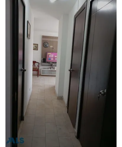 Apartamento, Excelente Ubicación, Unidad Completa...(mls#252938)