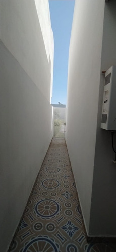 Imagen 12 de 22 de Casa En Renta En Priv. Vittanova, Sgs