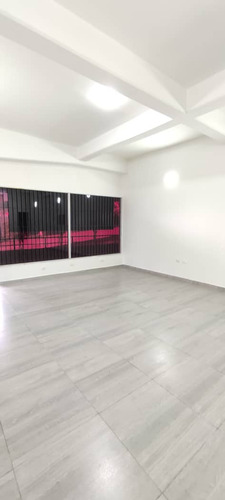 Se Vende O Alquila Local Comercial En El Cc Pinar