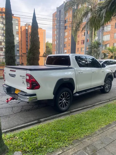 Toyota Hilux 2.8 Srx Dc 4X4 Tdi