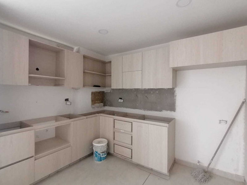 Imagen 1 de 18 de Apartamento Dúplex En Venta. Envigado, Barrio Obrero.