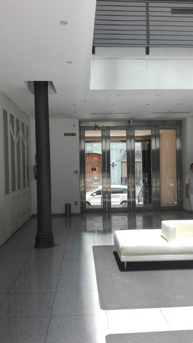 Excelente Local Comercial Proximo A La Plaza Matriz