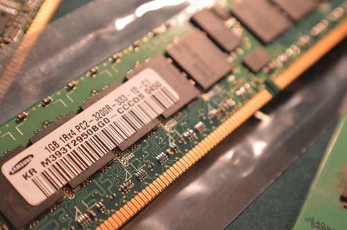 Ddr2 1gb Samsung Ecc Server M393t2950bg0 Pc2 3200r 333