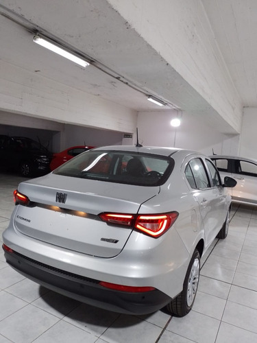 Imagen 2 de 25 de Fiat Cronos Drive 1,3 My23 Llantas De Chapa Tr3
