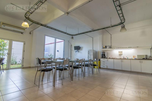 Alquiler De Oficina De 922 M2 En Martínez
