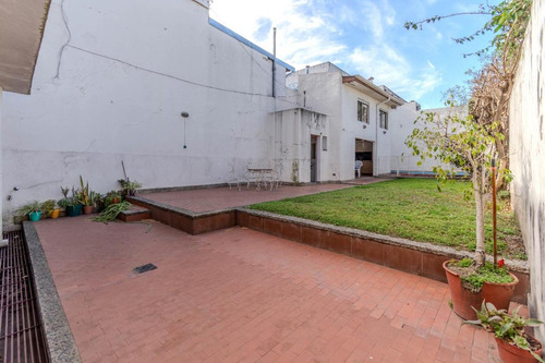 Venta Casa 5 Ambientes Cochera Pileta Parrilla Mas