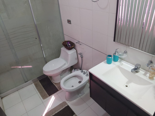 Imagen 20 de 25 de Town House En Urb. Lomas Del Este Res. Lomas Alto. Cl-fd605