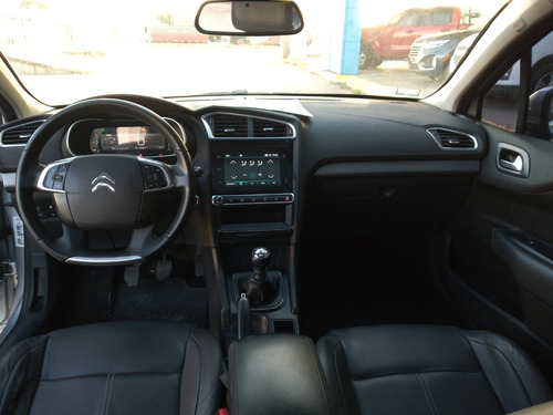Imagen 14 de 17 de Citroen C4 Lounge 4p 1,6 Hdi 115 Mt Cc
