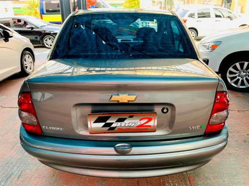 Imagem 5 de 15 de Chevrolet Classic 1.0 Mpfi Vhce 8v Flex 4p Manual