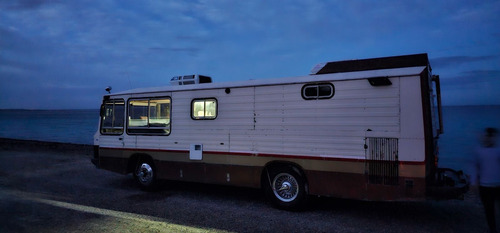 Motorhome 1620 Turbo Carrozado En Aluminio.