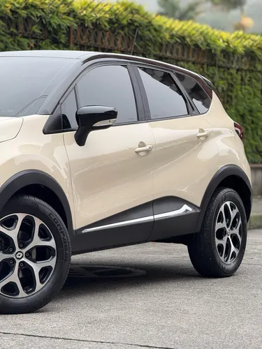 Renault Captur 2.0 Intens Automática