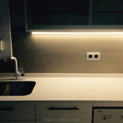 Imagen 4 de 4 de Liston Led T5 Con Tecla 13w 90cm Luz Calida