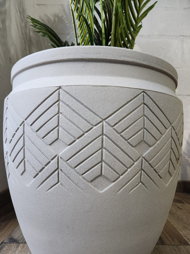 Macetero, Poliresina 53*55 Cm, Ultra Livianos, Marca Japi