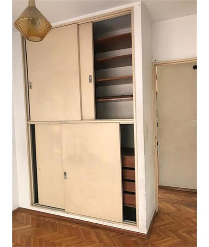 Imagen 4 de 10 de Departamento 3 Ambientes Al Frente En Liniers
